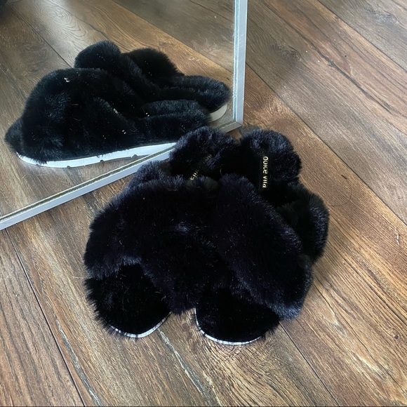 Dolce Vita fuzzy black slippers - Picture 2 of 6
